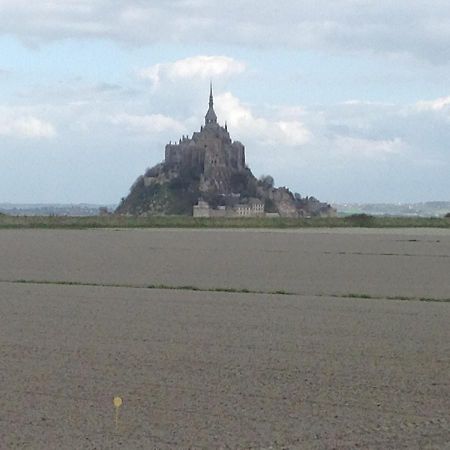 Chambres D'Hotes Dans La Baie Du Mt St Michel Carolles Exteriér fotografie