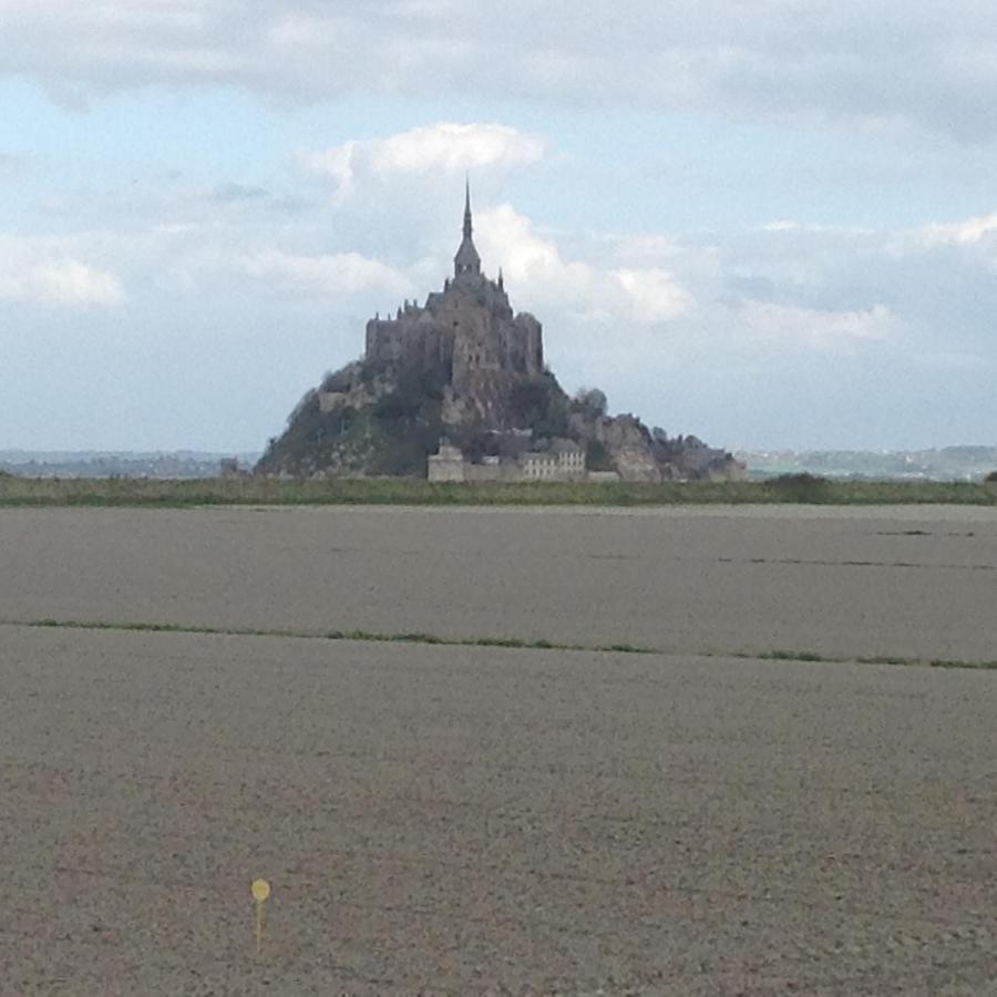Chambres D'Hotes Dans La Baie Du Mt St Michel Carolles Exteriér fotografie